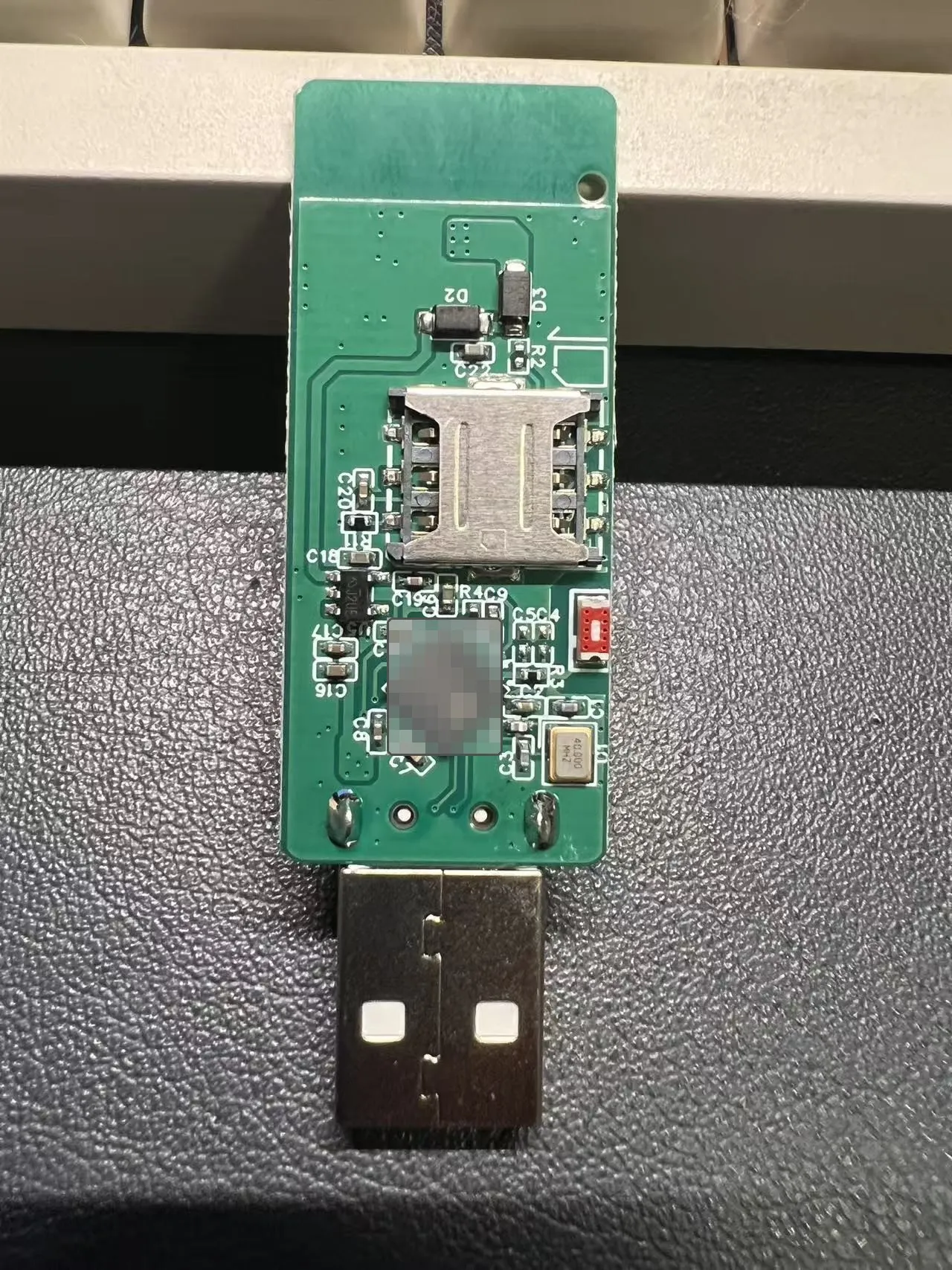 ESP32 + ML307C 硬件板背面